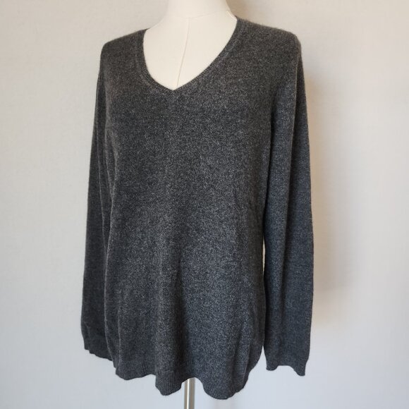 Charter Club Luxury Cashmere V-Neck Tunic Sweater Pullover Dark Grey - Picture 1 of 10